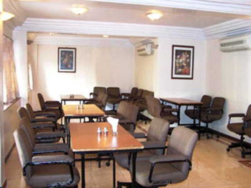 Hotel Chicago Ahmedabad Exterior foto