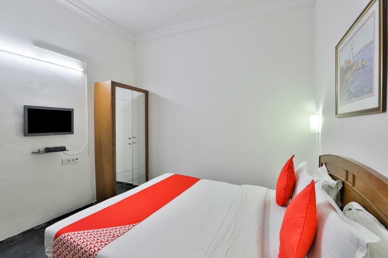 Hotel Chicago Ahmedabad Cameră foto